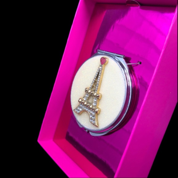 Betsey Johnson Eiffel Tower Compact Mirror - Picture 10 of 15